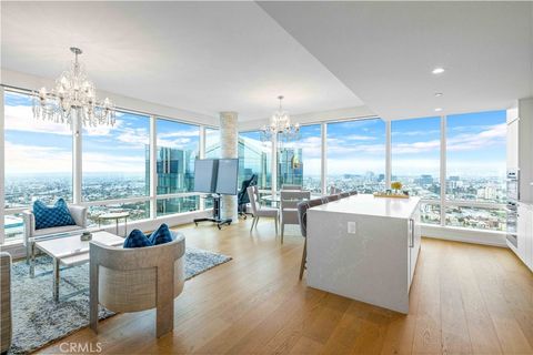 Photo of 877 Francisco Street #4111, Los Angeles, CA 90017 (MLS # TR25255167)