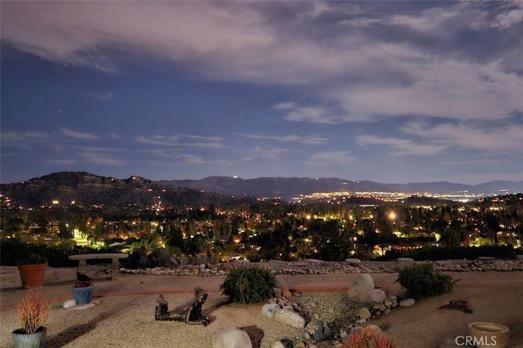 Photo of 23707 Sandalwood Street, West Hills, CA 91307 (MLS # SR26091383)