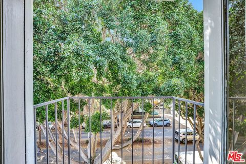 Tiny photo for 831 2nd Street, Santa Monica, CA 90403 (MLS # 26649739)