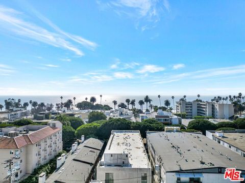 Tiny photo for 831 2nd Street, Santa Monica, CA 90403 (MLS # 26649739)
