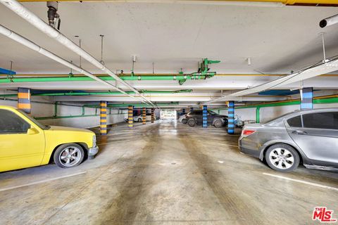 Tiny photo for 831 2nd Street, Santa Monica, CA 90403 (MLS # 26649739)