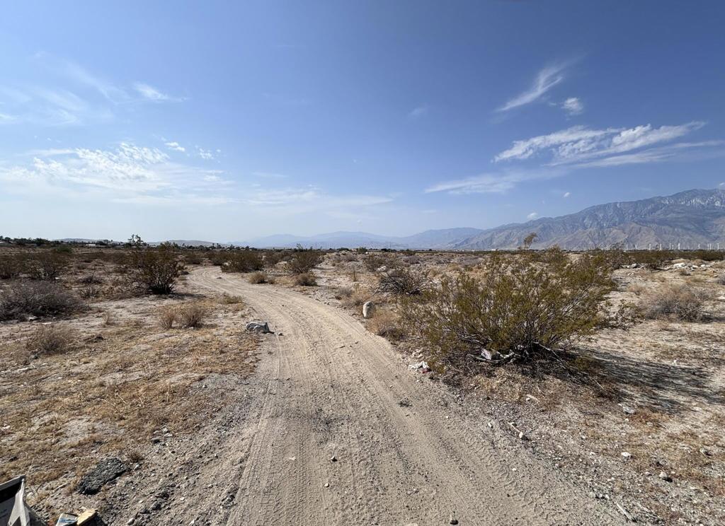 0 Apn 664-140-019, Mission Lakes Boulevard