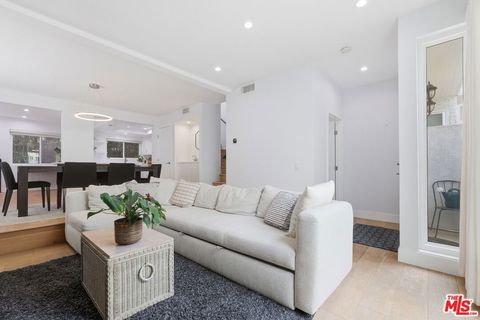 Photo of 910 19th Street #101, Santa Monica, CA 90403 (MLS # 26643669)