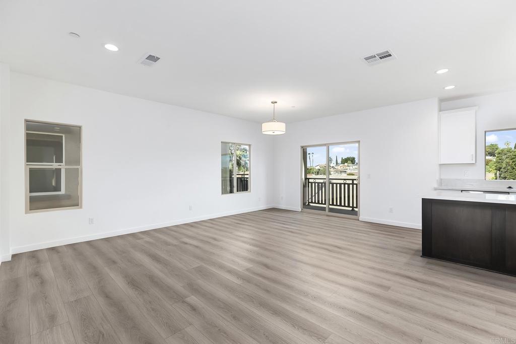 8588 Vista Azul Pl