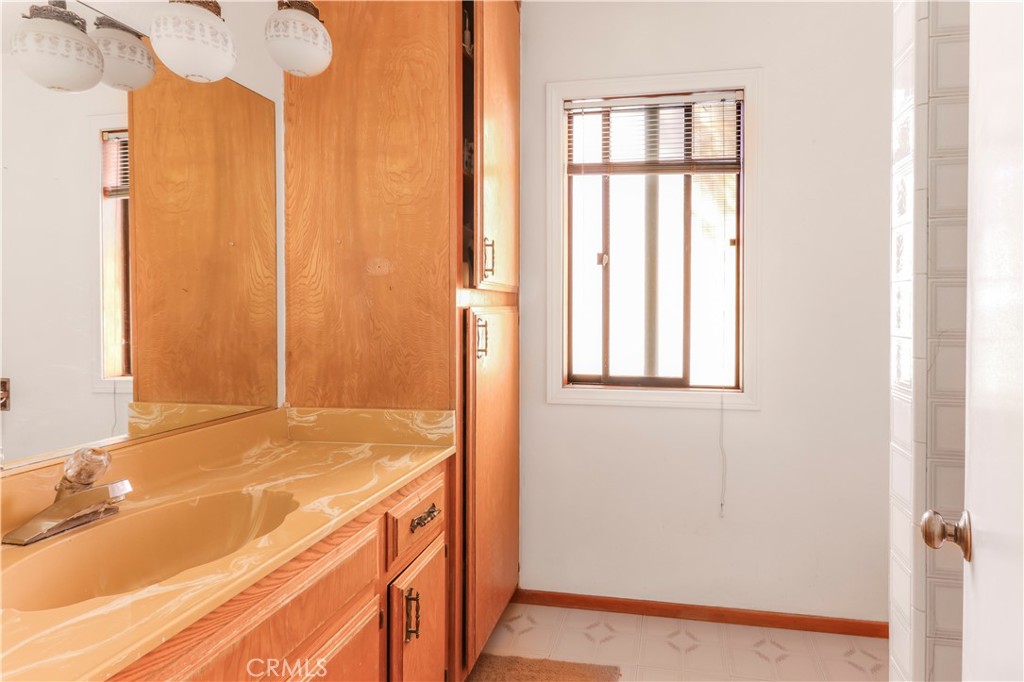 Temecula, California, 92592, United States, 3 Bedrooms Bedrooms, ,2 BathroomsBathrooms,Residential,Active,2022352