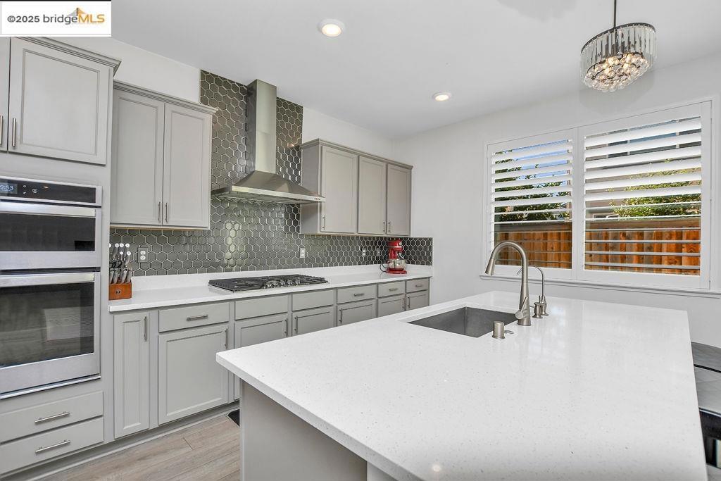 BRENTWOOD - Residential Lease