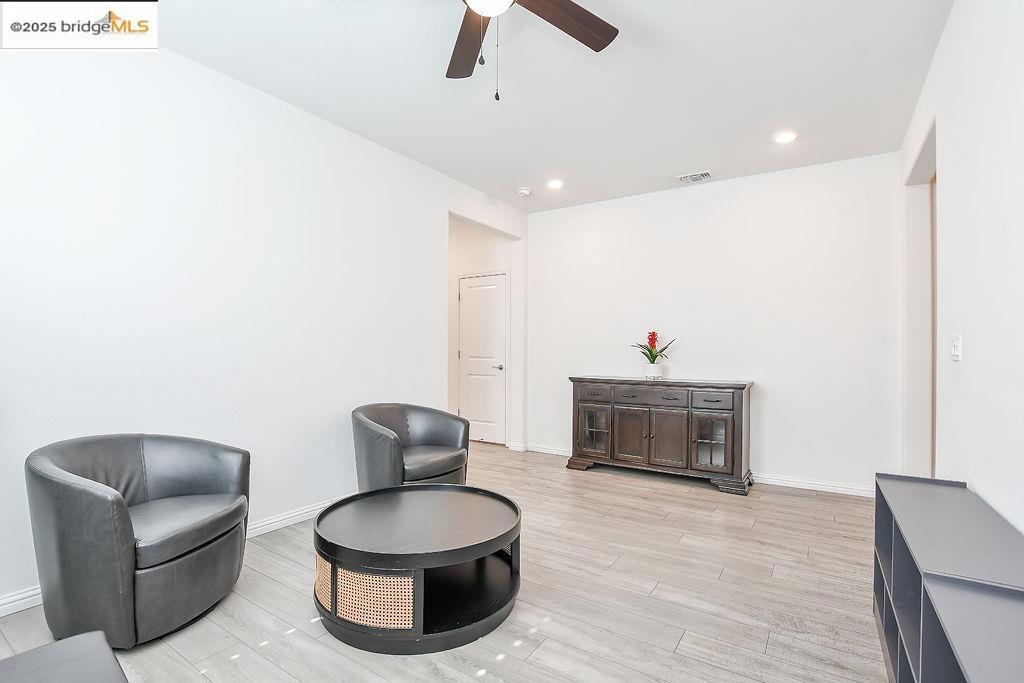 BRENTWOOD - Residential Lease