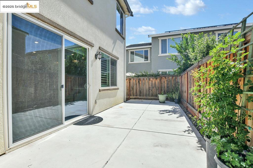 BRENTWOOD - Residential Lease