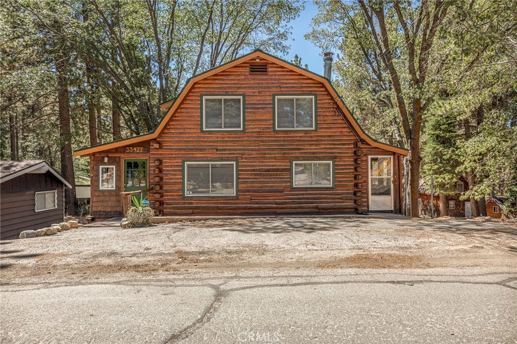 33421 Holcomb Creek
