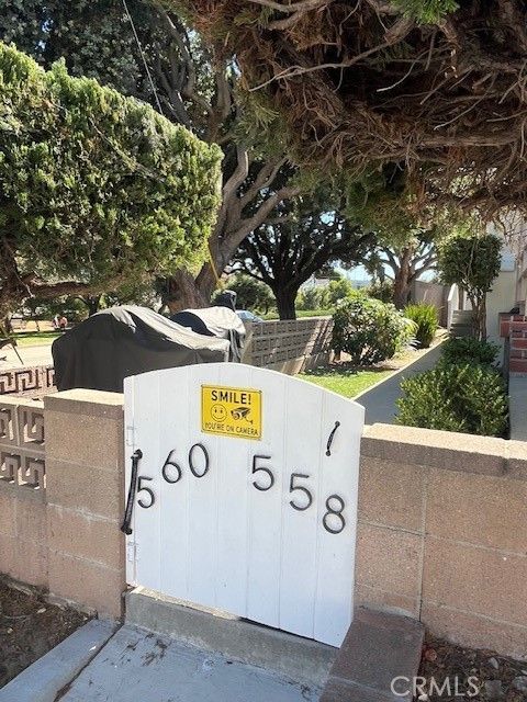 Photo of 558 8th Street, Hermosa Beach, CA 90254 (MLS # SB25240504)