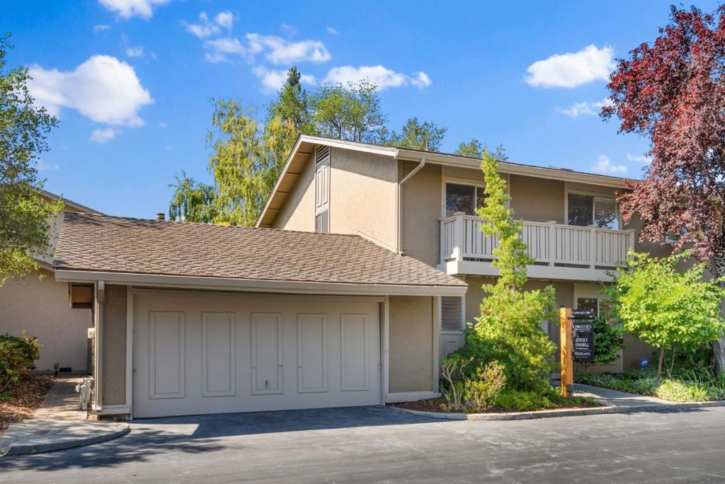 15400 Winchester Boulevard 25