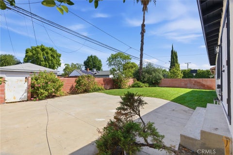 Photo of 16951 Friar, Tarzana, CA 91335 (MLS # GD26205697)