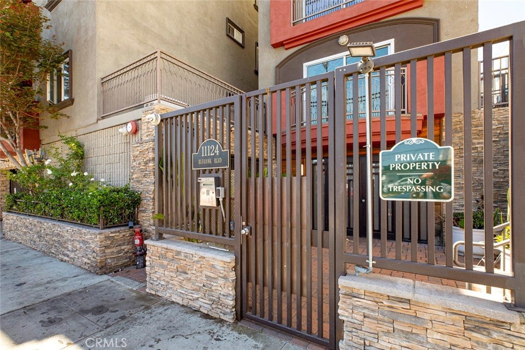 11124 Burbank Boulevard 101