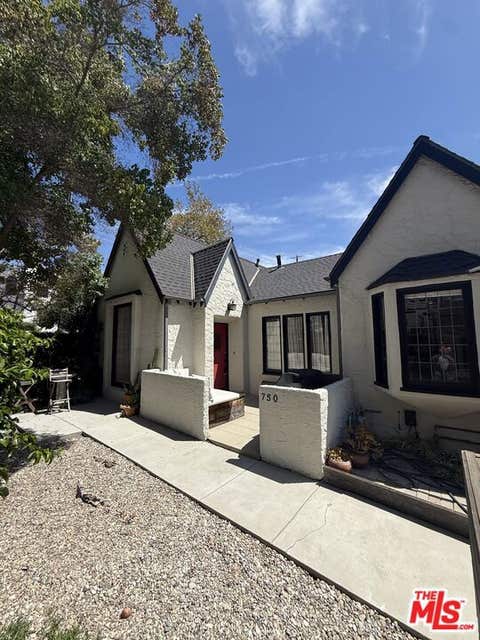 Photo of 750 N Martel Avenue, Los Angeles, CA 90046 (MLS # 26871745)