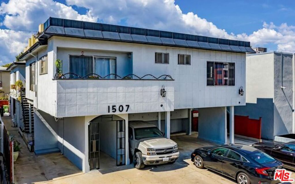 1507 S Sherbourne Drive