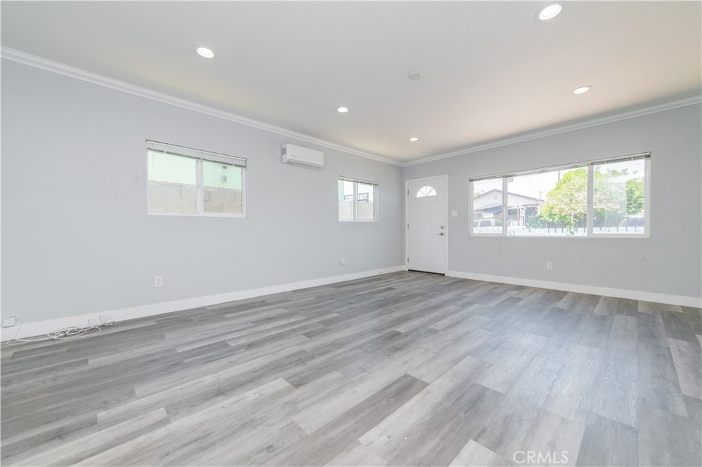 910 Craven Street