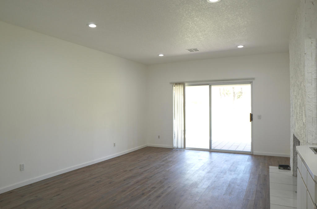 259 Desert Falls Drive E
