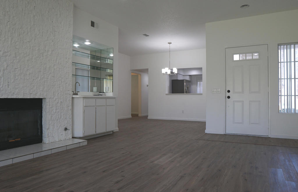 259 Desert Falls Drive E