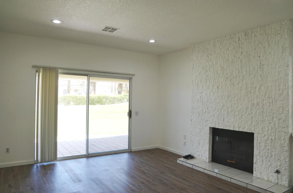 259 Desert Falls Drive E