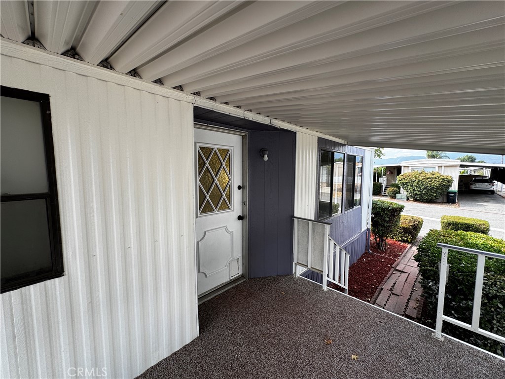 25526 Redlands Boulevard 13