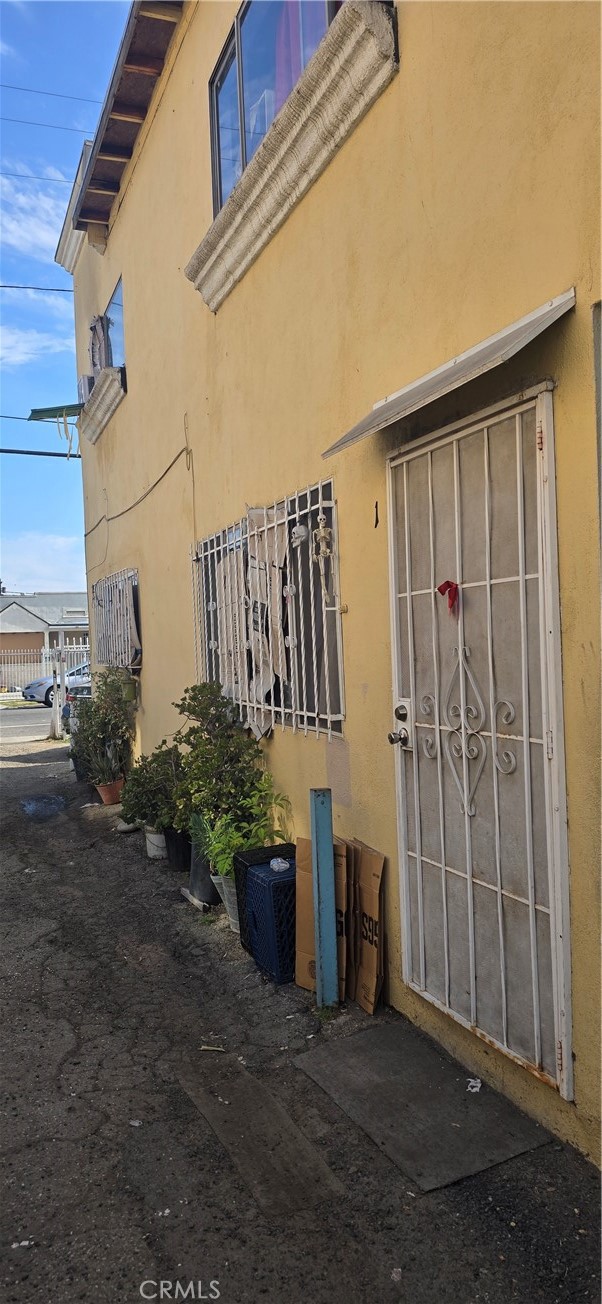 717 W 54th Street