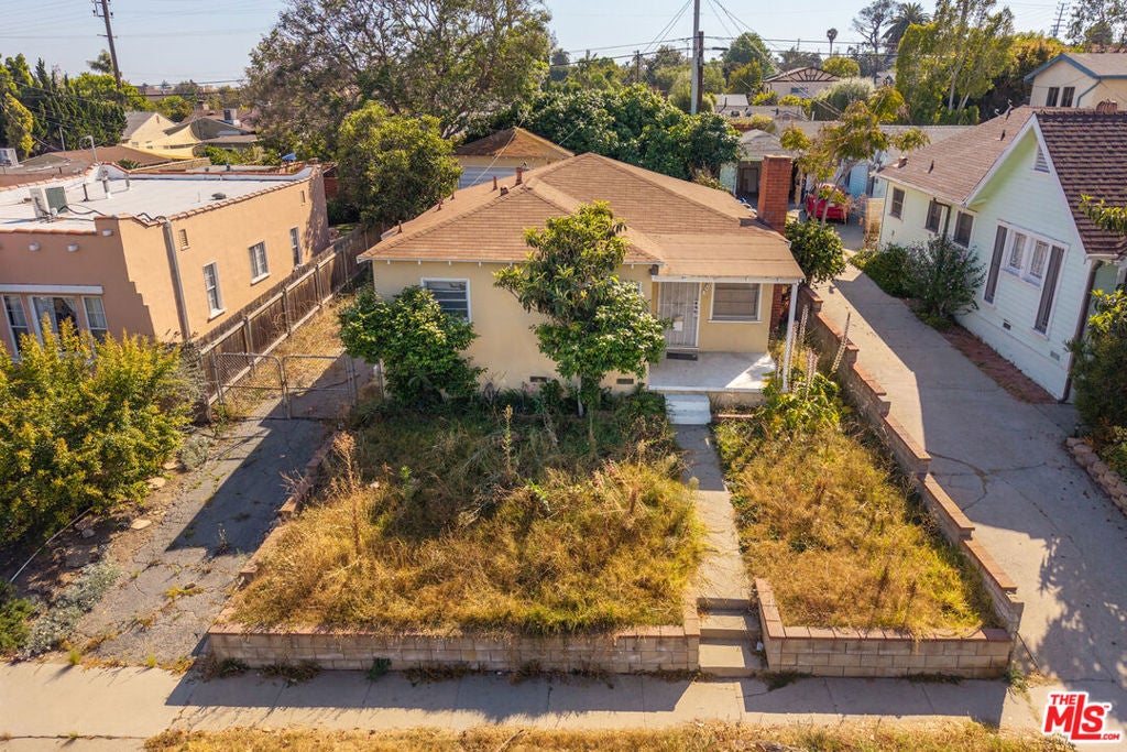 3641 Greenfield Avenue