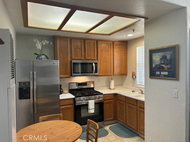 PROPERTIES 444 Pier Avenue 39