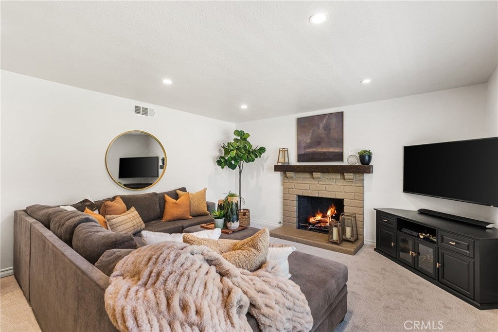 2118 Peachwood Lane