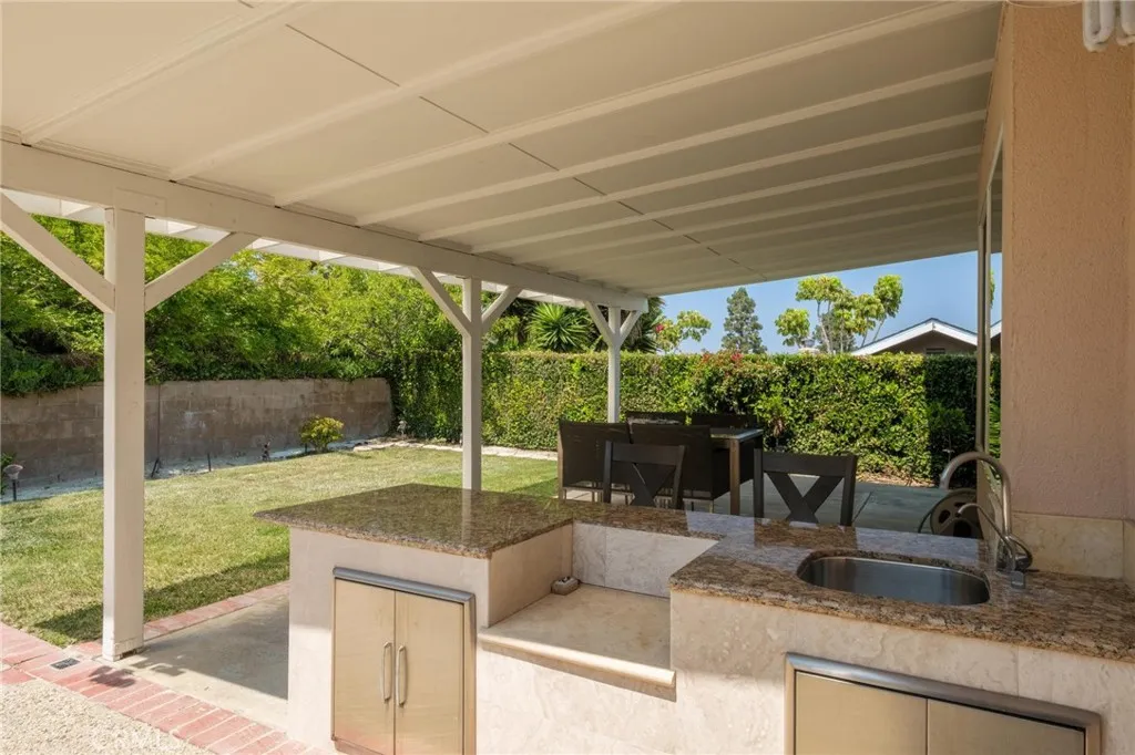 Rancho Palos Verdes, California 90275, United States, 4 Bedrooms Bedrooms, ,3 BathroomsBathrooms,Residential,Active,187003