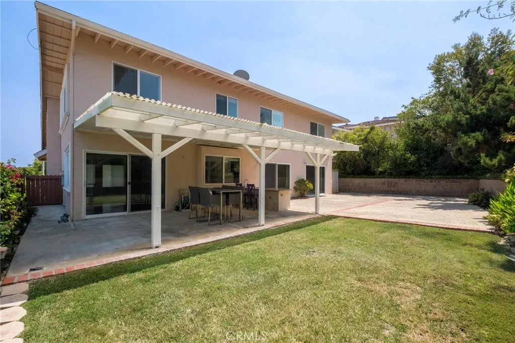 Rancho Palos Verdes, California 90275, United States, 4 Bedrooms Bedrooms, ,3 BathroomsBathrooms,Residential,Active,187003