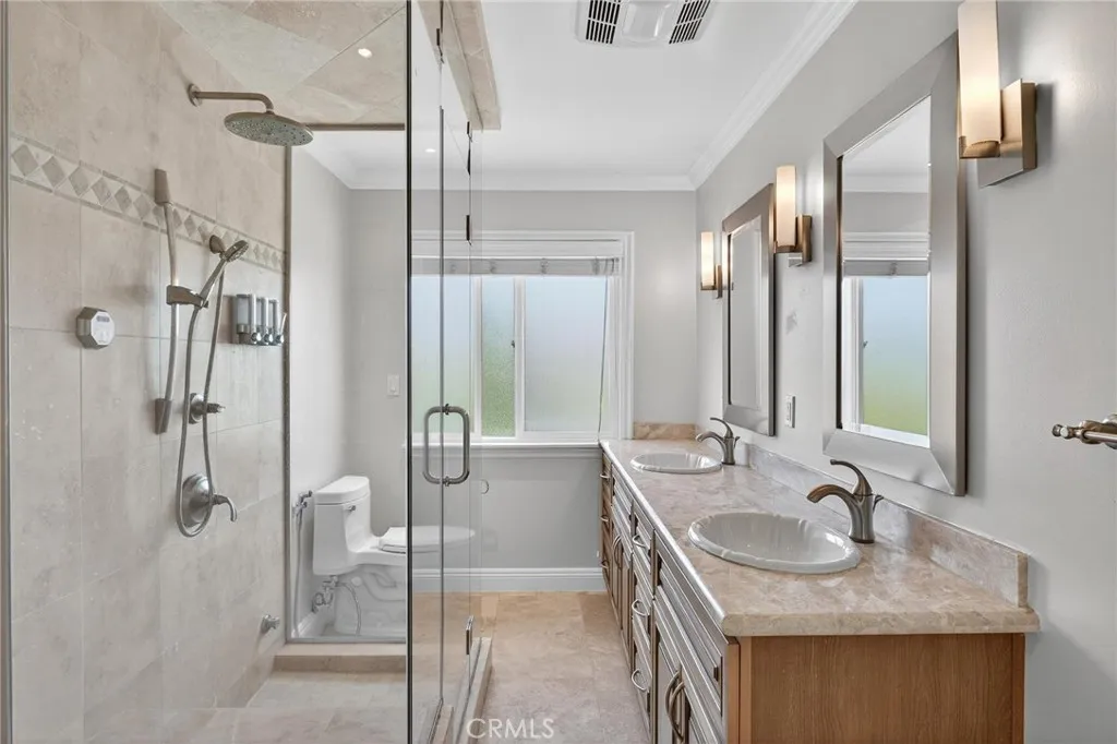 Rancho Palos Verdes, California 90275, United States, 4 Bedrooms Bedrooms, ,3 BathroomsBathrooms,Residential,Active,187003