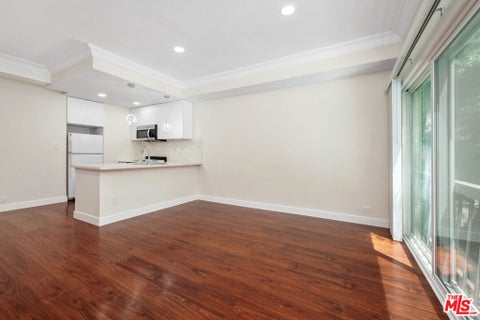 Tiny photo for 1440 Veteran Avenue #225, Los Angeles, CA 90024 (MLS # 26872329)