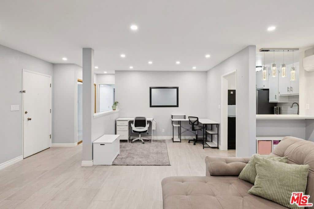 Photo of 5625 Sumner Way #314, Culver City, CA 90230 (MLS # 25628931)