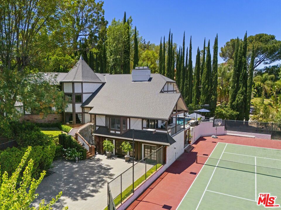 19540 Wells Drive