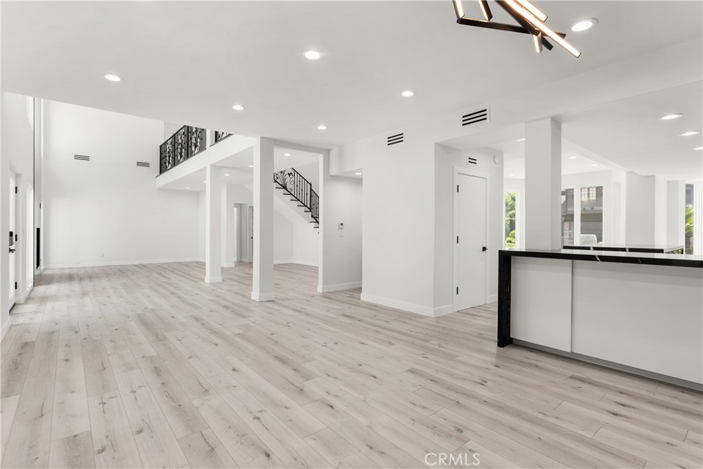 5965 Nora Lynn Drive