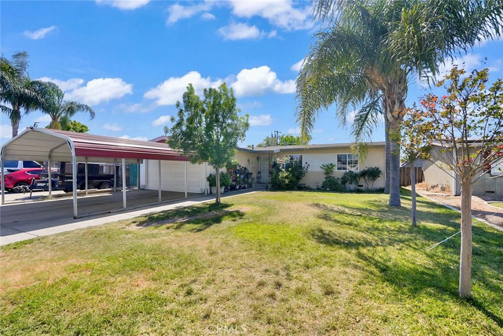 3183 Dakota Street