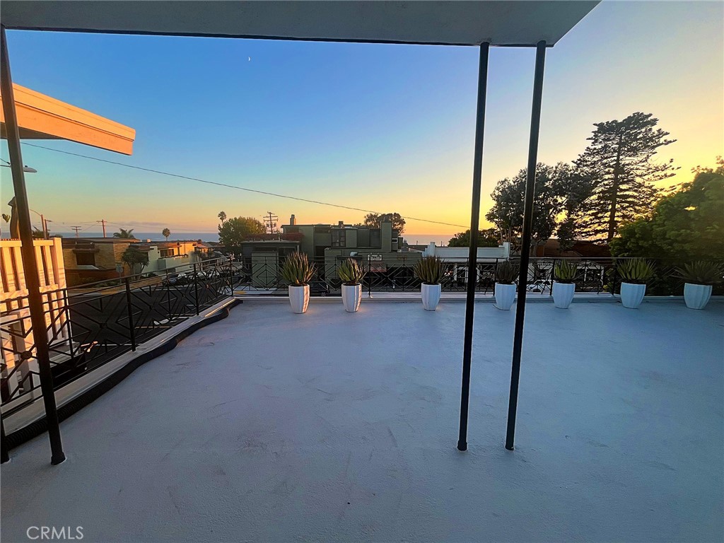 1220 N Coast Highway