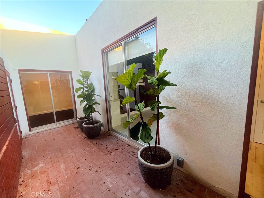 North Laguna (NL) - Residential Lease