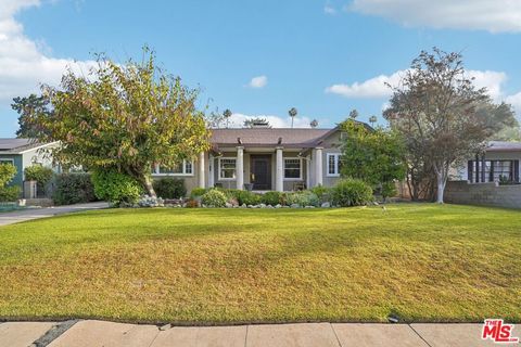 Photo of 1221 Sonoma Drive, Altadena, CA 91001 (MLS # 26843675)