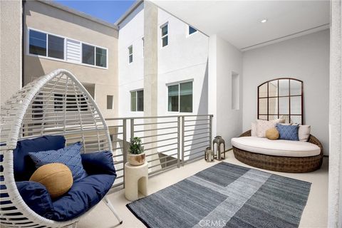 Photo of 7256 Pointbreak Drive, Huntington Beach, CA 92647 (MLS # OC26103522)