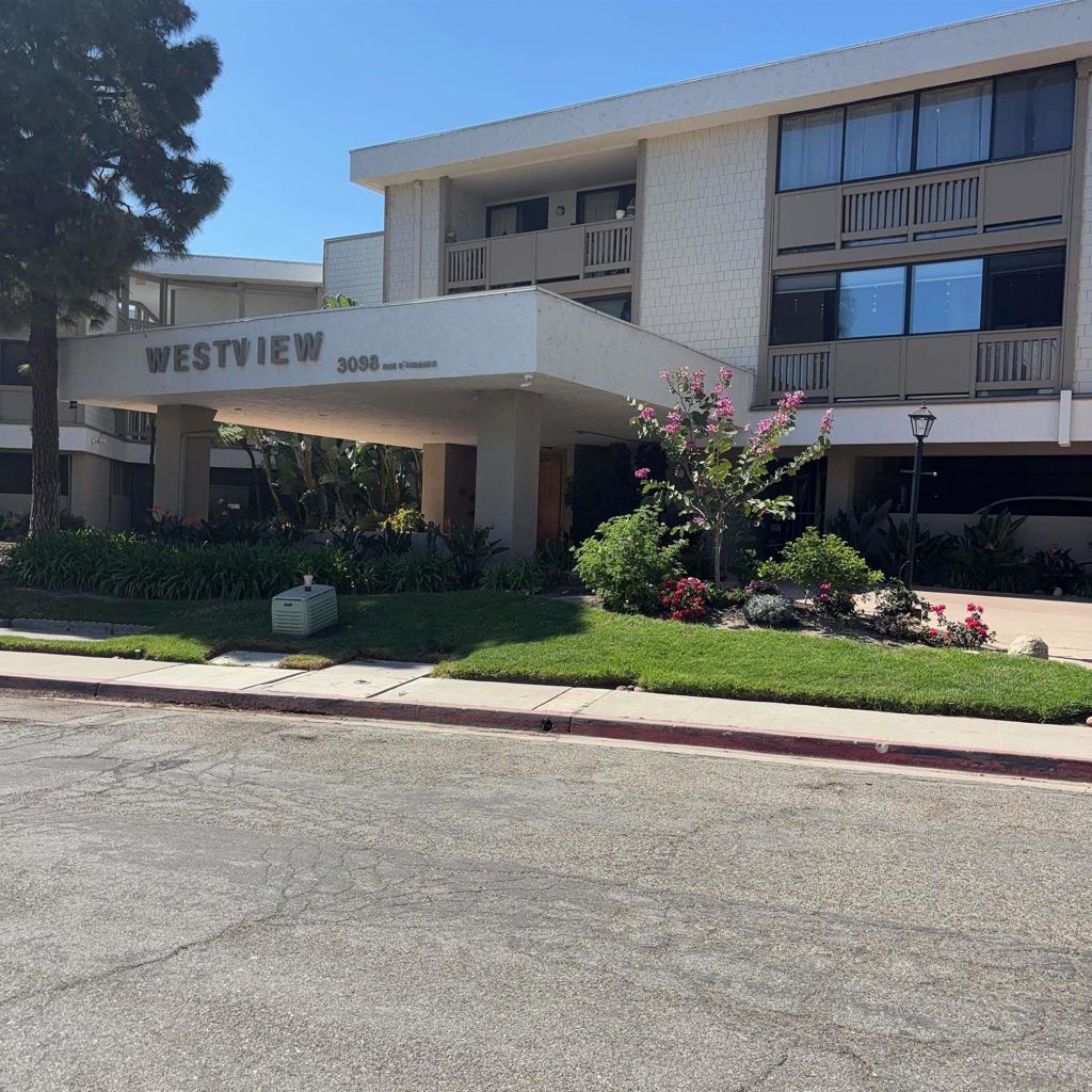 3098 Rue DOrleans 315