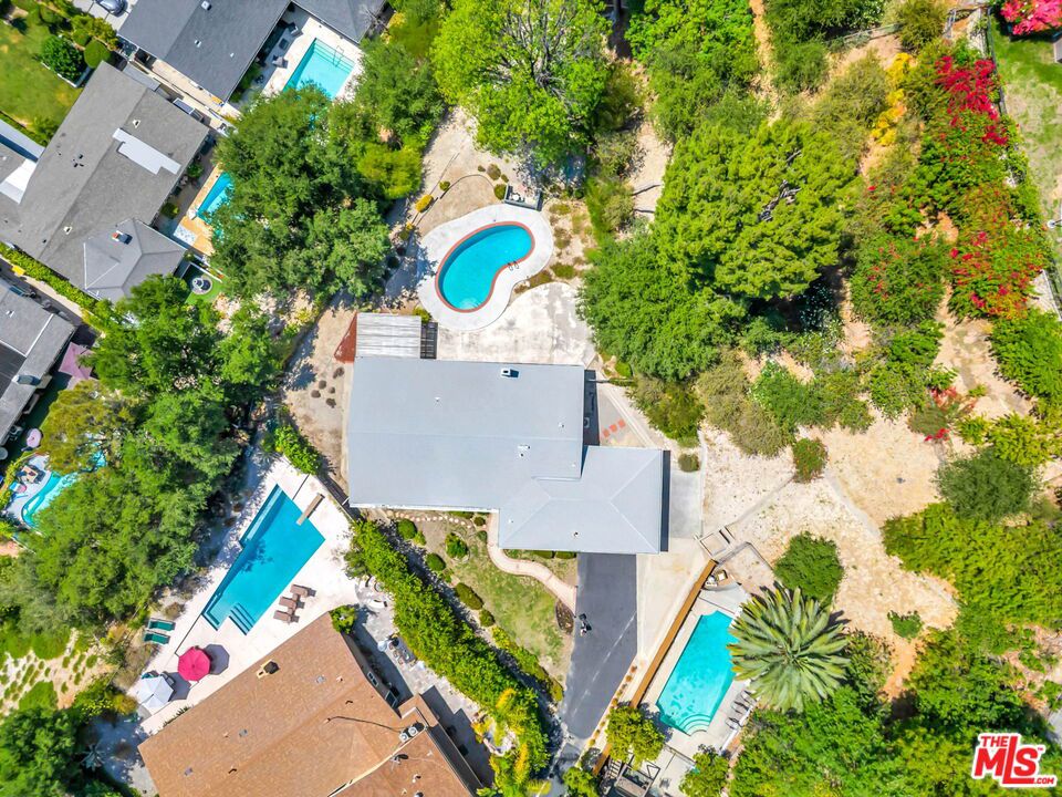 5716 Star Lane