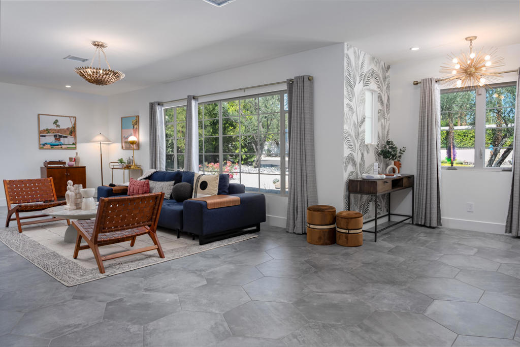 353 W Via Sol