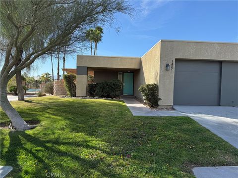 Photo of 1457 Sunflower Circle N, Palm Springs, CA 92262 (MLS # TR26044298)