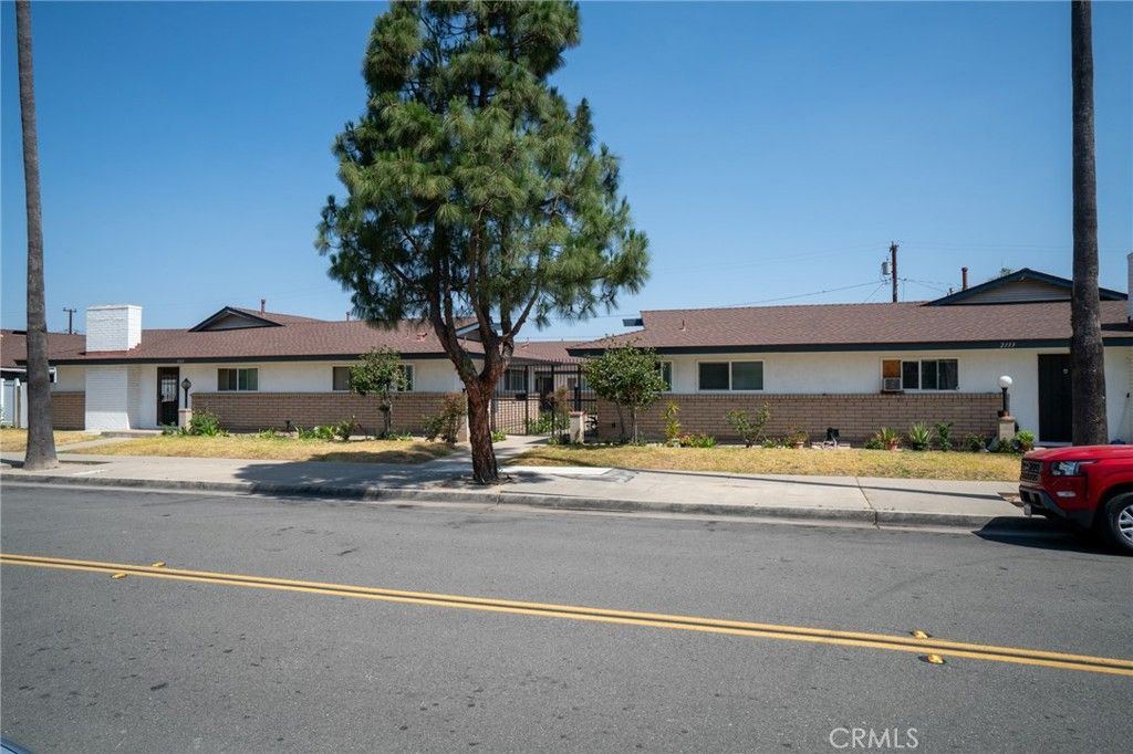Photo of 2127-2133 E Almont Avenue, Anaheim, CA 92806 (MLS # OC26119747)