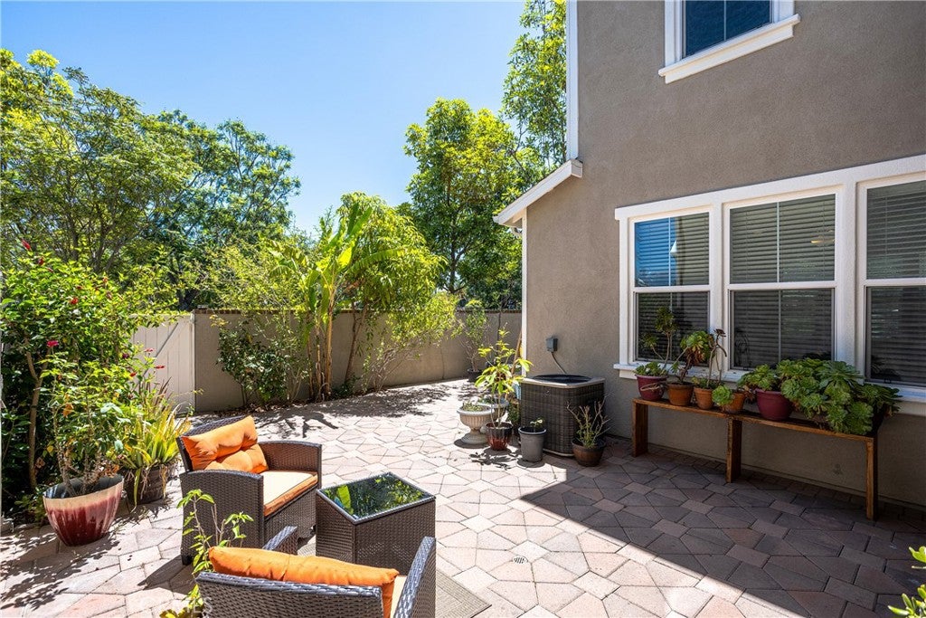 15563 Jasmine Place, Tustin CA 92782