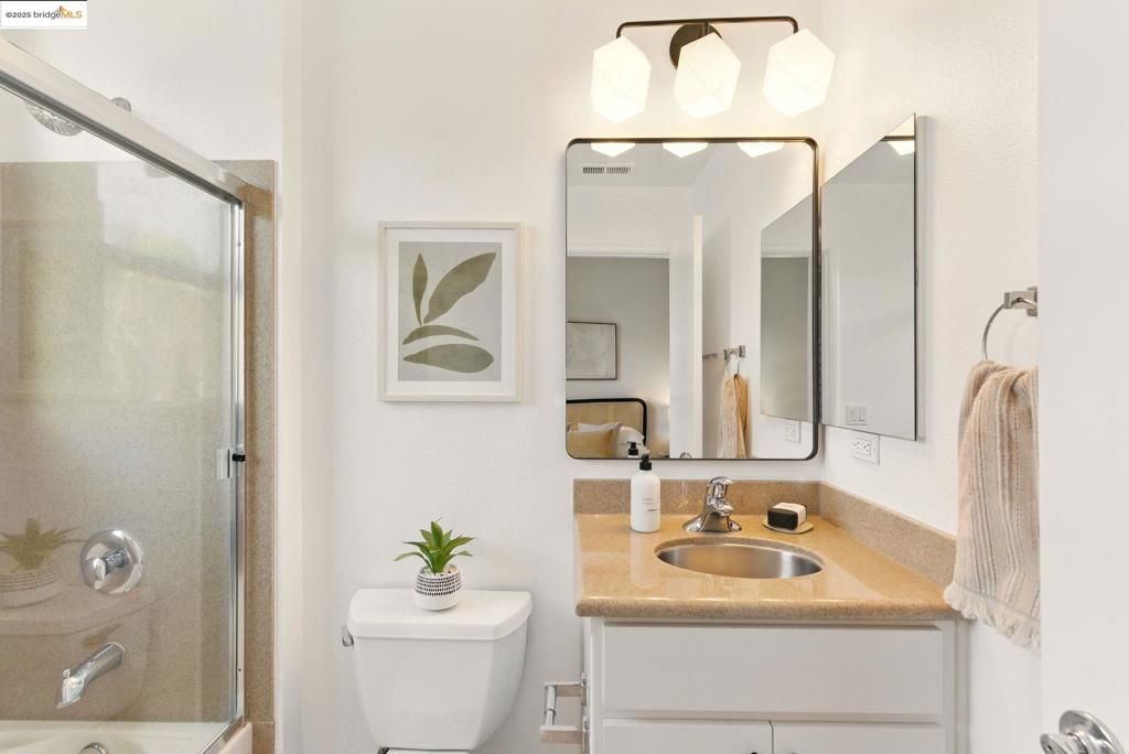 listing image 130728619065948733594