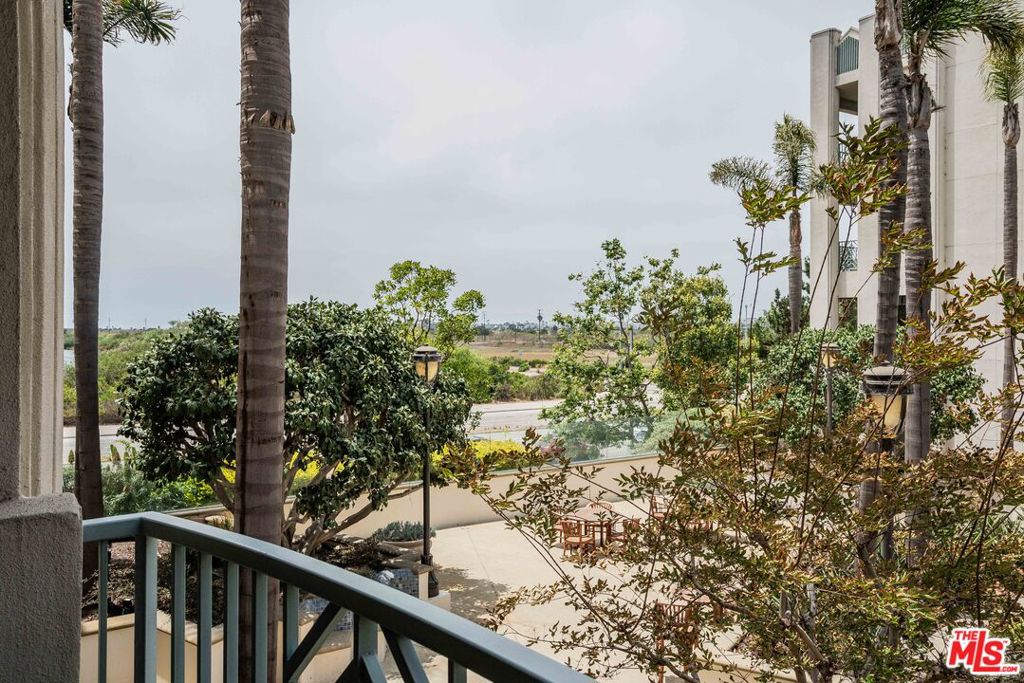 5625 W Crescent Park 205