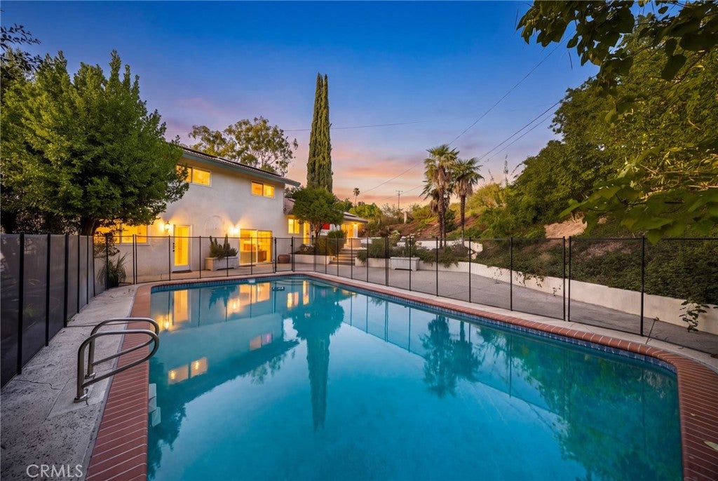 662 Valley View