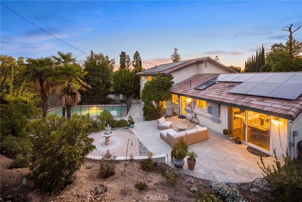 662 Valley View